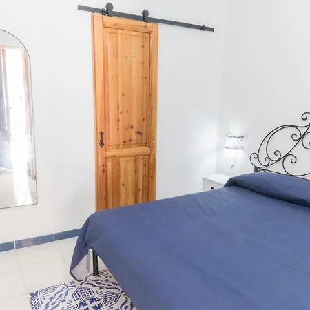 La Bomboniera Липари